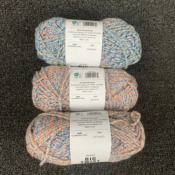 Lot Of 3 Big Twist Lollipop Twistie Clownfish Coral Yarn Medium (4) 98.4yd 3.5oz - Picture 5 of 6